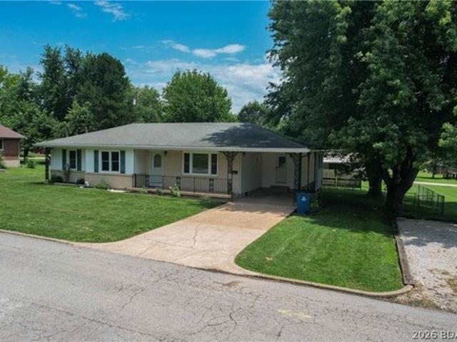 House for sale in Eldon, Missouri