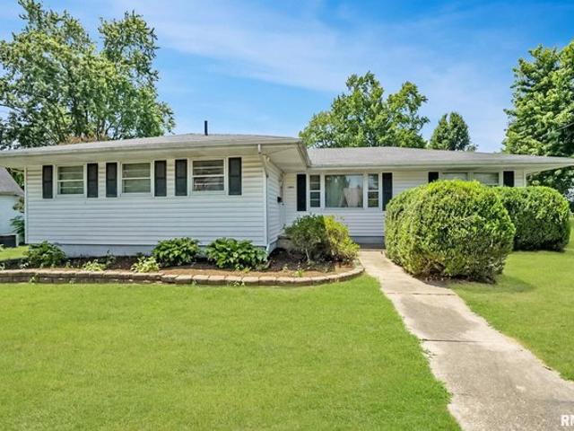 House for sale in Johnston City, Illinois