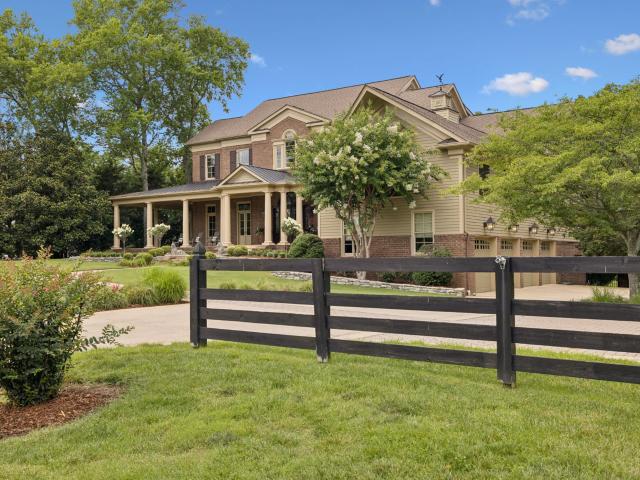 House for sale in Tennessee