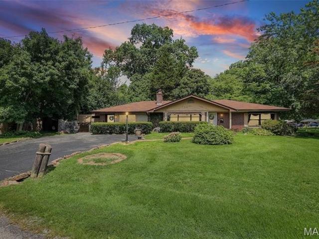 House for sale in Belleville, Illinois