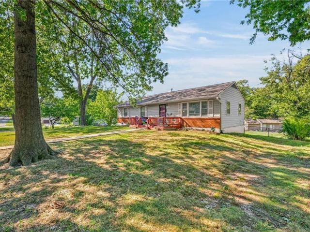 House for sale in Gladstone, Missouri