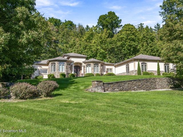 House for sale in Waverly, Waverly Township