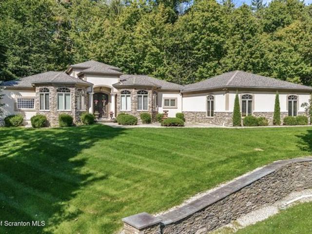 House for sale in Waverly, Waverly Township