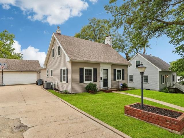 House for sale in Guthrie, Iowa