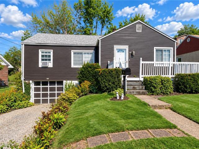 House for sale in Ellwood City, Pennsylvania