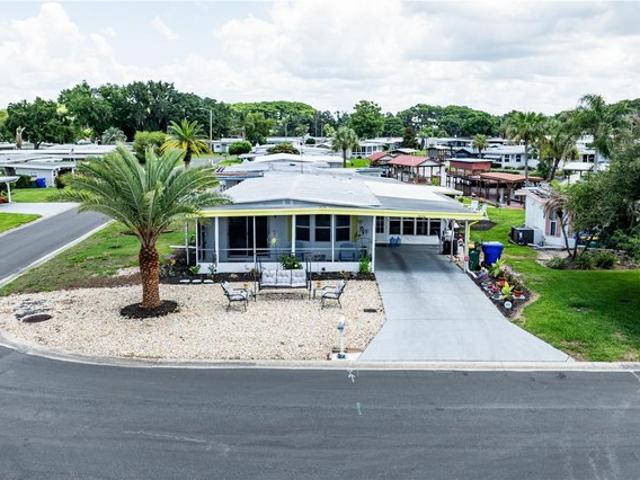 House for sale in Tavares, Florida