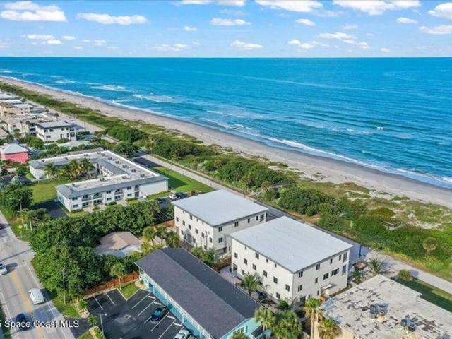 Townhouse for sale in Indialantic, Florida