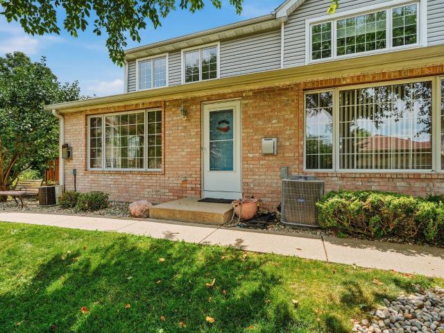 Condo for sale in Franklin, Wisconsin