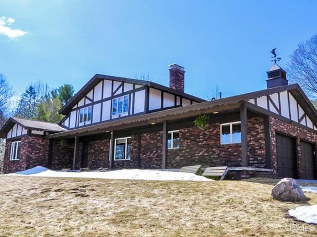 House for sale in Houghton, Michigan