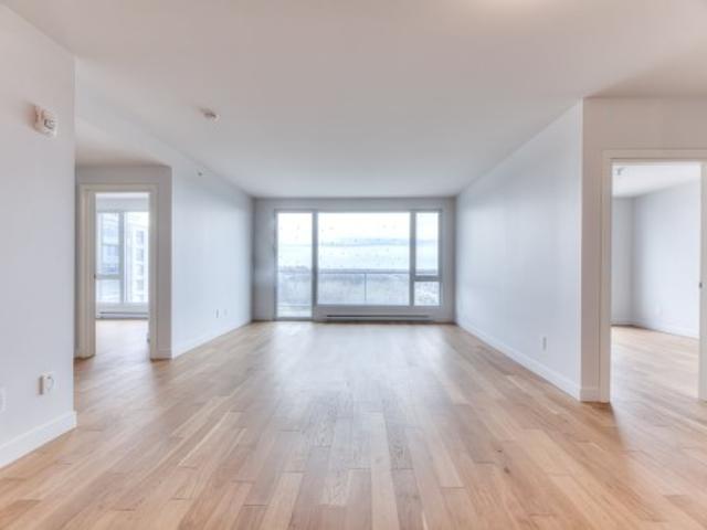 Condo for sale in Chomedey, Laval (région administrative)
