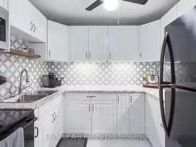 Condo for sale in Arva, Ontario