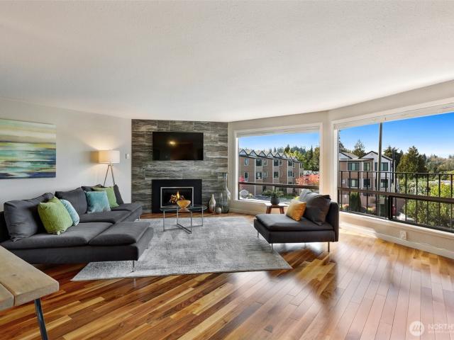 Condo for sale in Pine Street Park Neighborhood, Edmonds