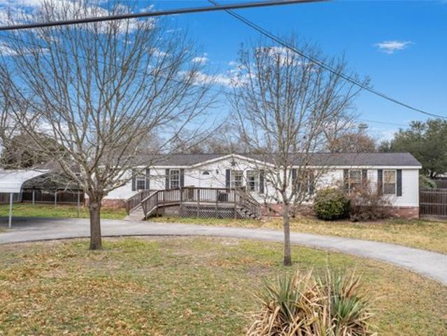 House for sale in Schulenburg, Texas