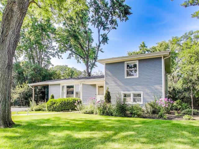 House for sale in Deerfield