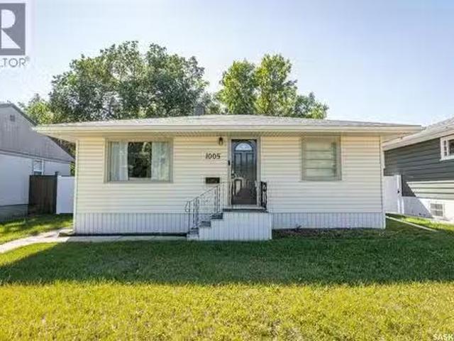 House for sale in Moose Jaw, Saskatchewan