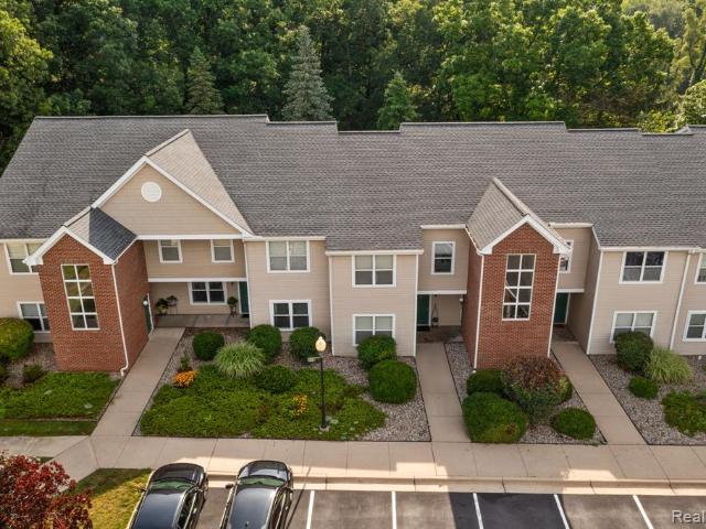Condo for sale in Manchester