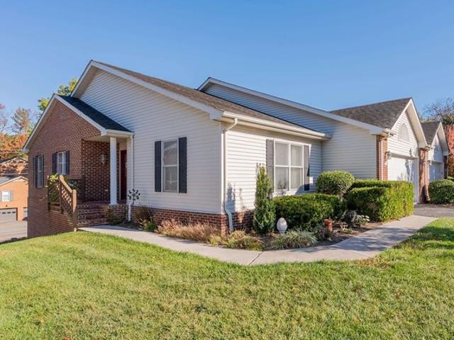 Townhouse for sale in Windsor Hills, Blacksburg