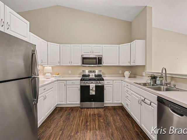 Condo for sale in Comstock Park, Michigan