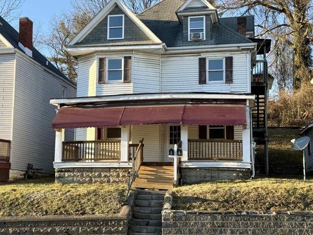 House for sale in Fairmont, West Virginia