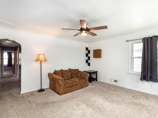 House for sale in Essexville