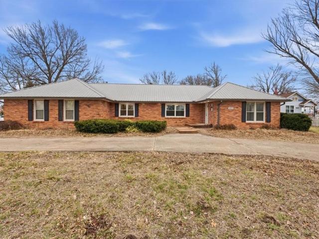 House for sale in Bates, Missouri