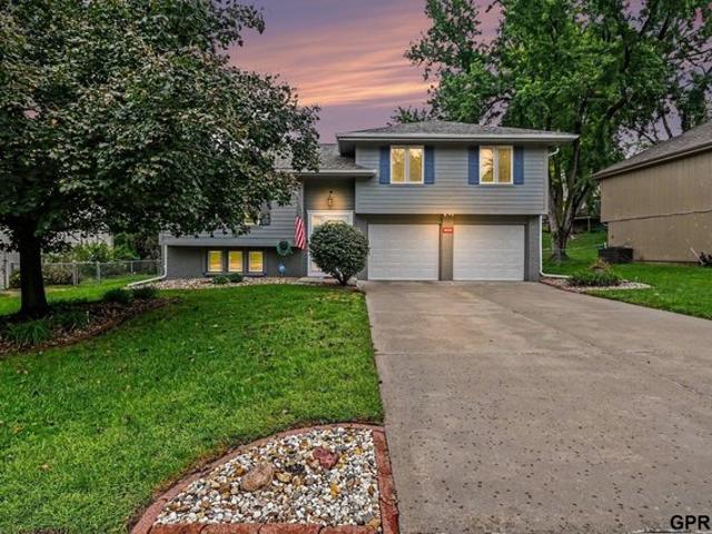 House for sale in Overland Hills, Papillion