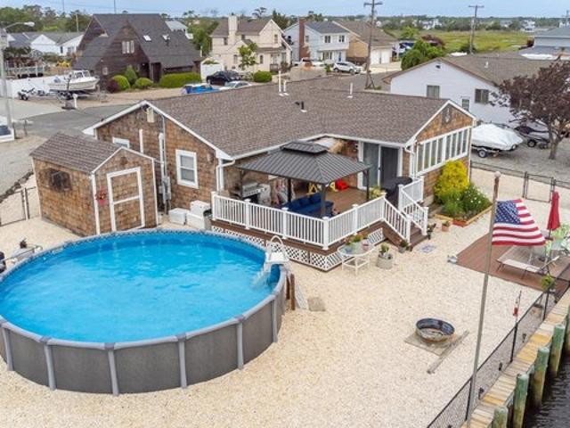 House for sale in Lanoka Harbor, New Jersey