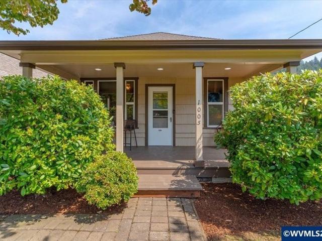House for sale in Oregonia