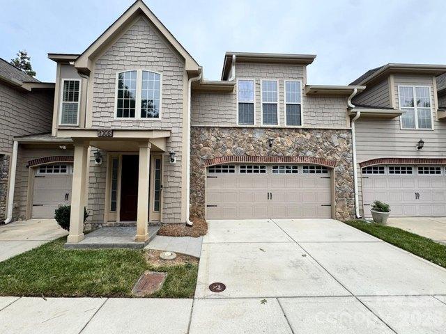 Townhouse for sale in Cramerton, North Carolina