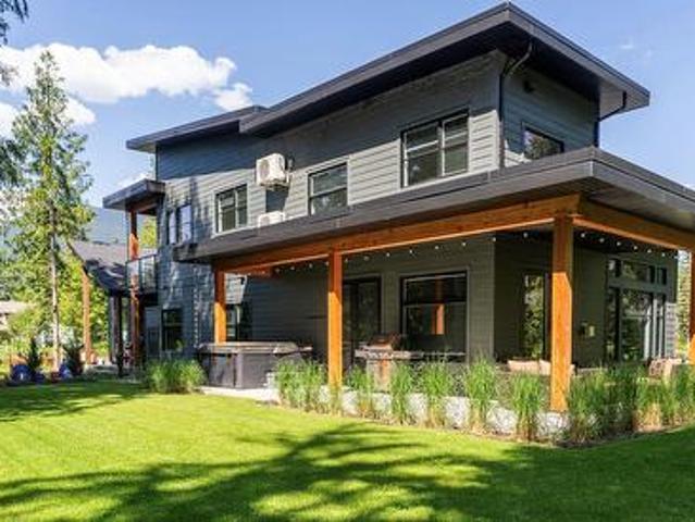 House for sale in Revelstoke, British Columbia