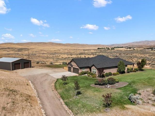 House for sale in Eagle, Idaho