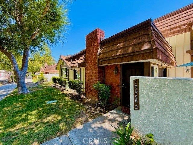Townhouse for sale in Chatsworth, California