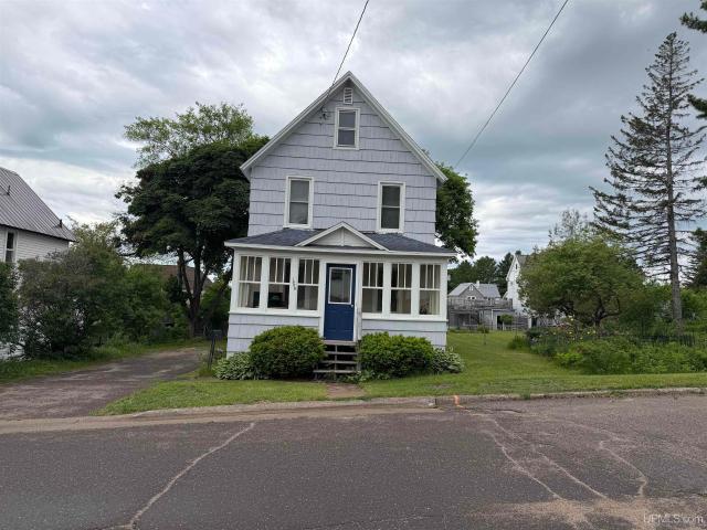 House for sale in Houghton, Michigan