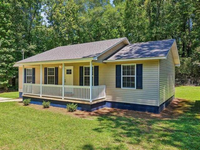 House for sale in Alpine, Alabama