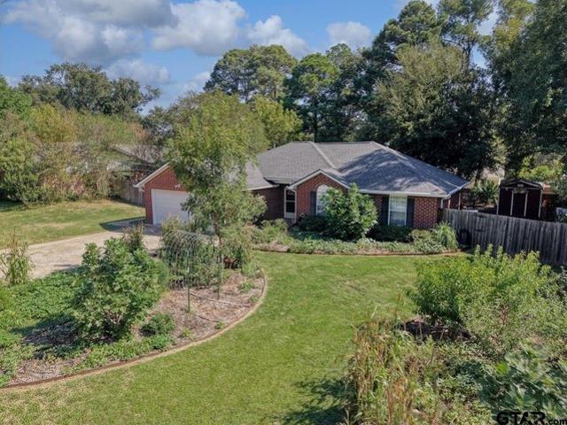 House for sale in Lindale, Smith County
