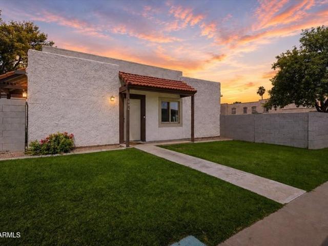 Townhouse for sale in Tempe, Arizona