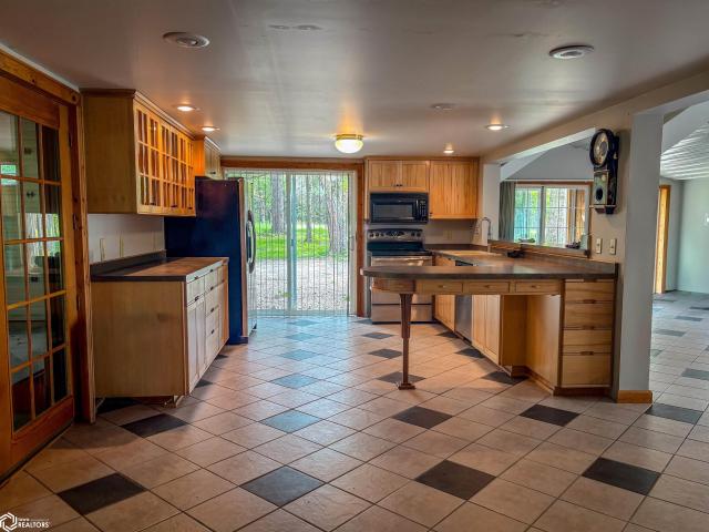 Land for sale in Linn, Iowa