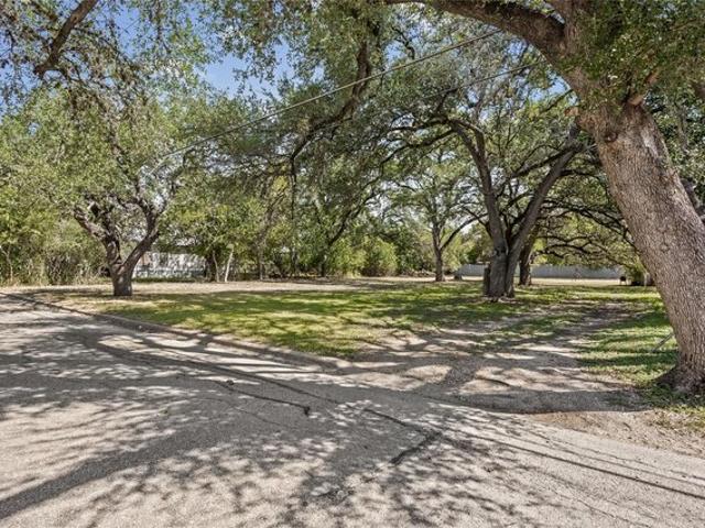 Land for sale in Lockhart, Texas