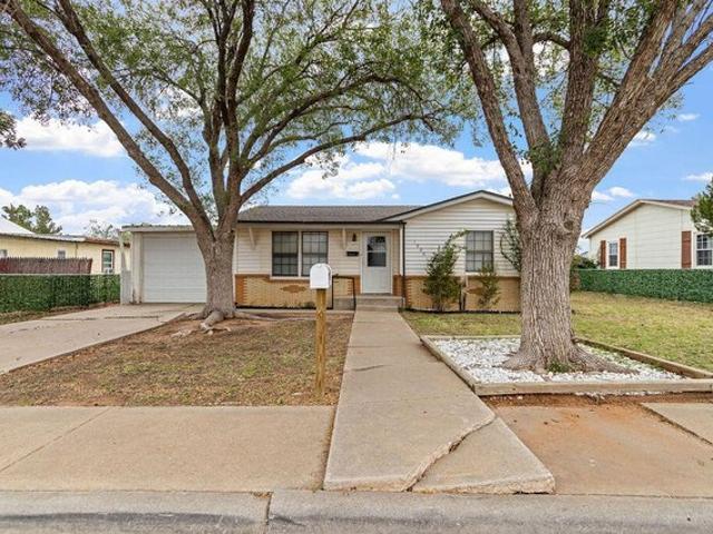 House for sale in Mustang Plaza, Andrews
