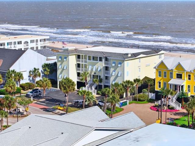 Condo for sale in Isle Of Palms, South Carolina
