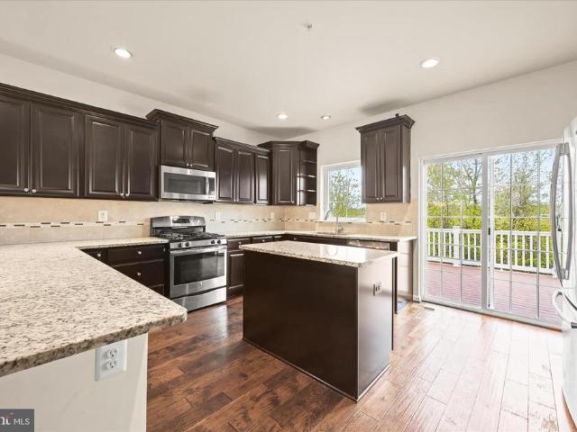 Townhouse for sale in Gambrills, Maryland