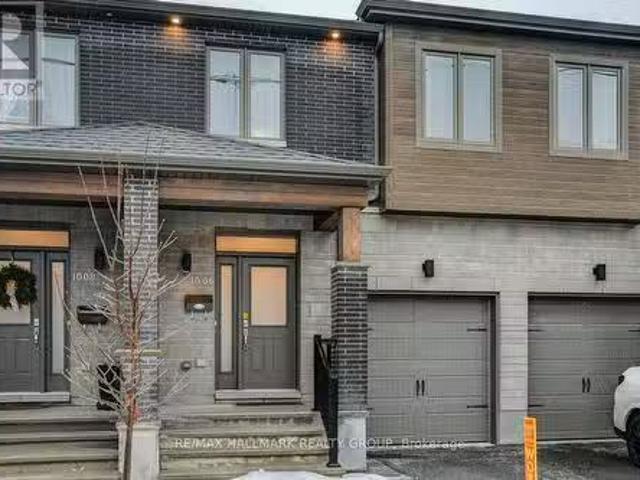Condo for sale in Gloucester Condo for sale in Gloucester