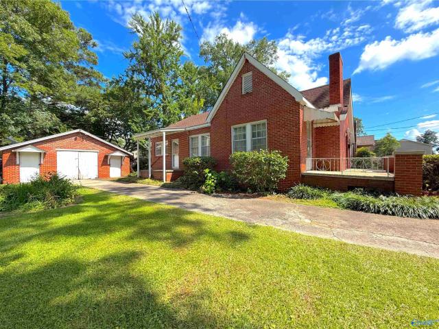 House for sale in Etowah, Alabama