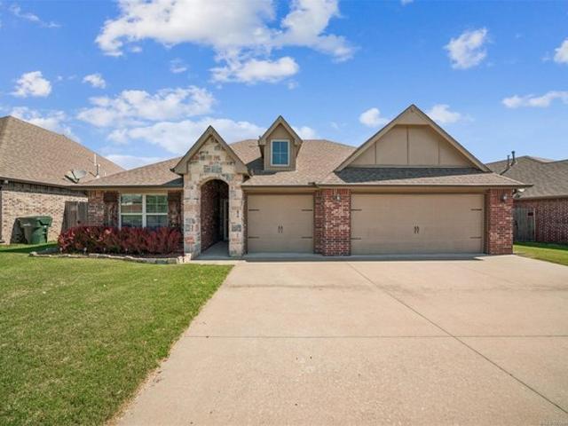 House for sale in Rogers, Oklahoma