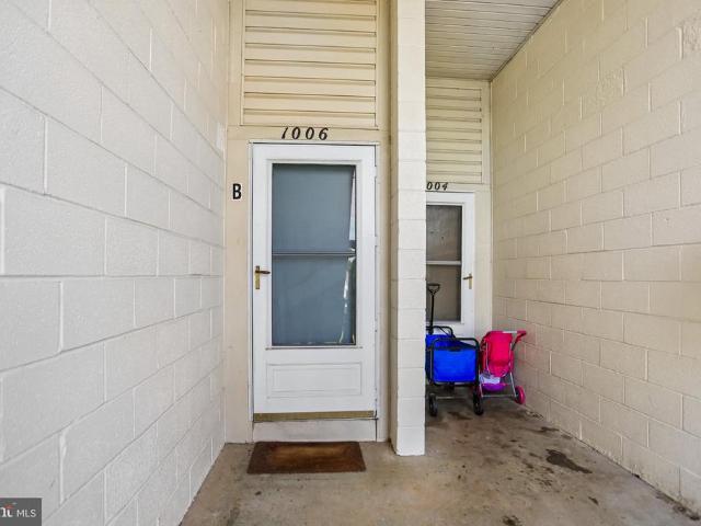 Condo for sale in Newberry, Sterling