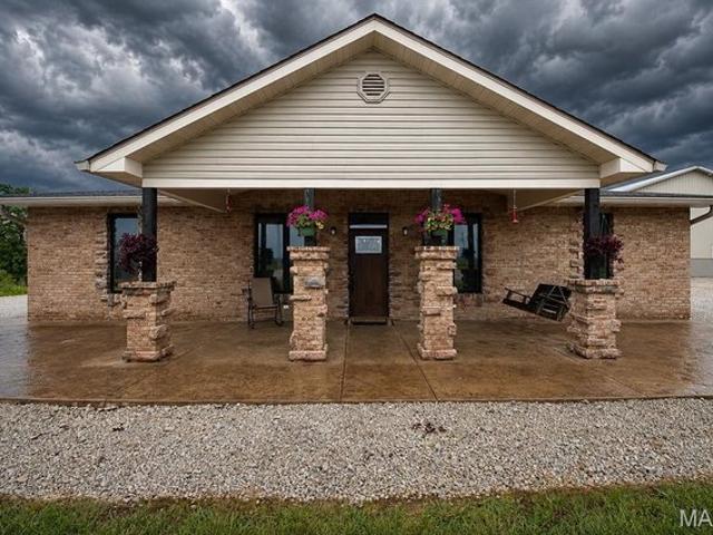 House for sale in Mineral Point, Missouri