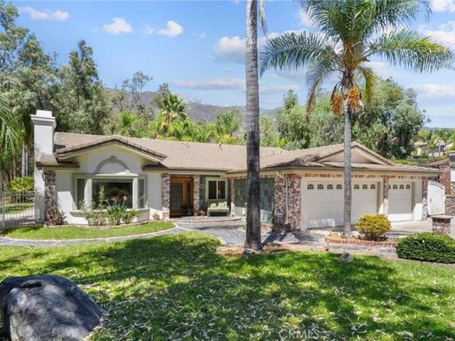 House for sale in Alta Loma, Alta