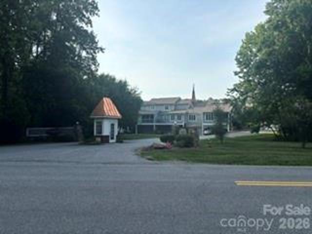 Townhouse for sale in Catawba, North Carolina