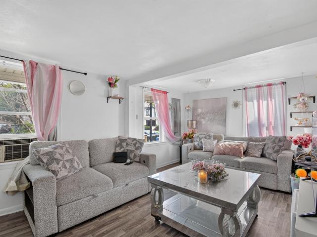 House for sale in Washington, Kenosha