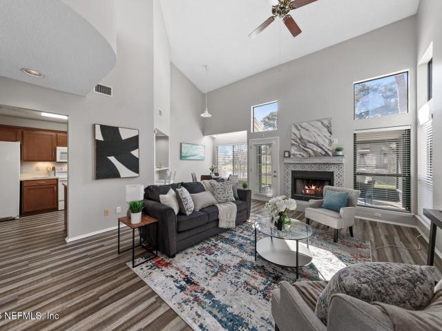 Townhouse for sale in Atlantic Beach, Florida